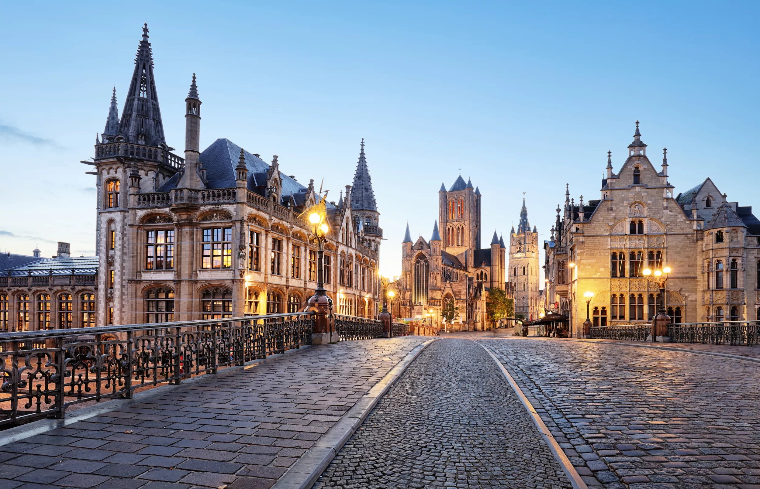 Chauffeur en privé taxi service in Gent